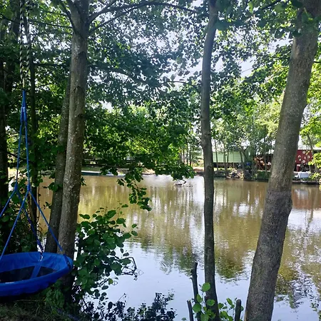 Landliebe Pur Im Glockenzelt キャンプ場 Schloen
